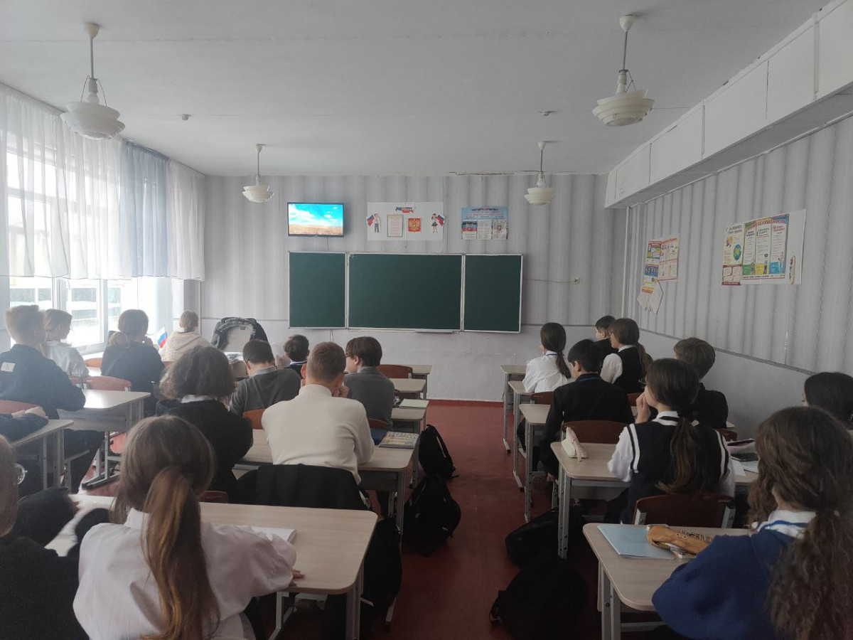 Постер к социальной практике: Приобщение детей к животному миру. Помощь окружающей среде.