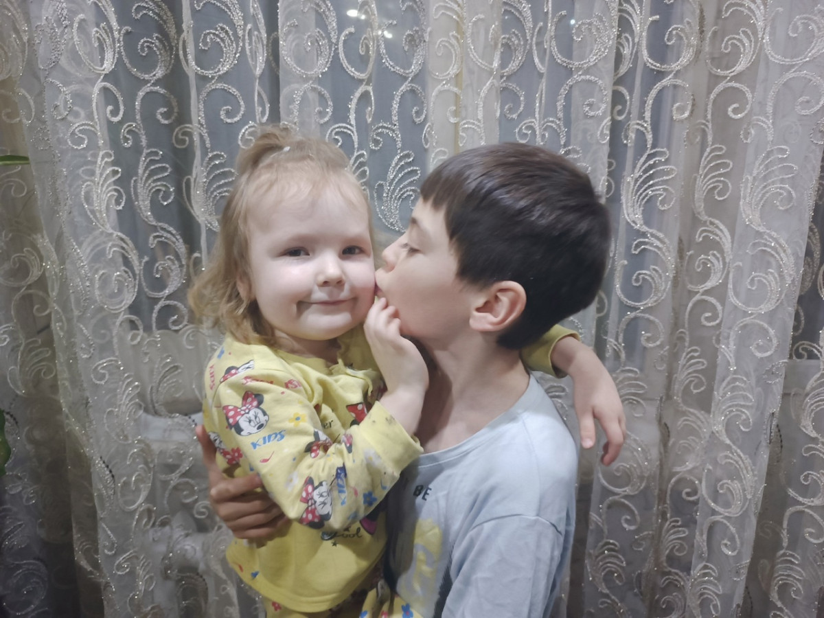 Постер к социальной практике: Маленькие люди с большим сердцем