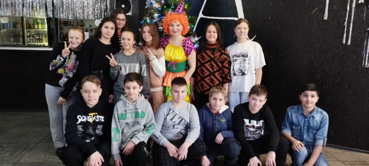 Постер к социальной практике: Мы счастливы - когда вместе