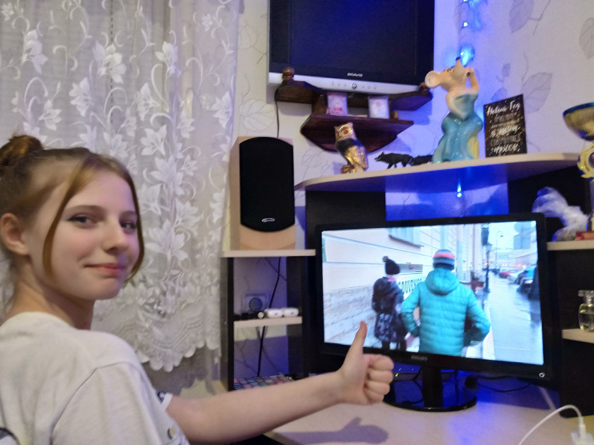 Постер к социальной практике: ГОУ ЛНР "Перевальская СШ № 3 имени Жени Кийковой"