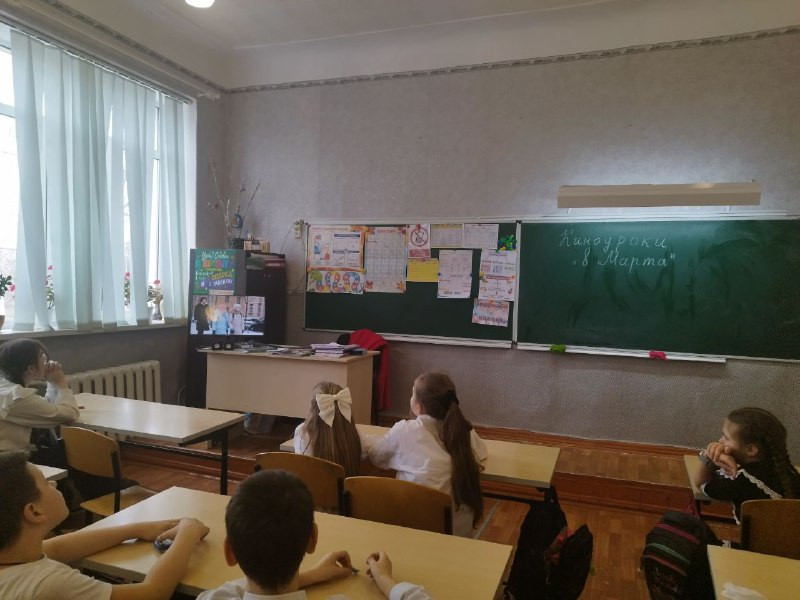 Постер к социальной практике: «Подаренное внимание и добро вернутся к вам обязательно!»