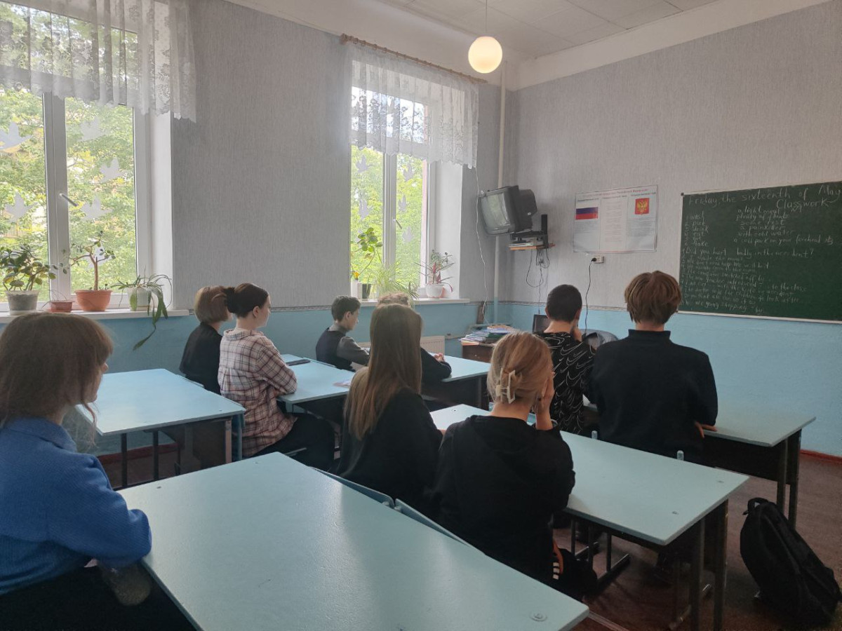Постер к социальной практике: чтим память героев