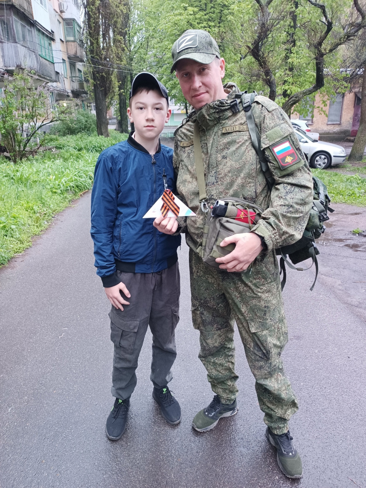 Постер к социальной практике: Герои живут среди нас