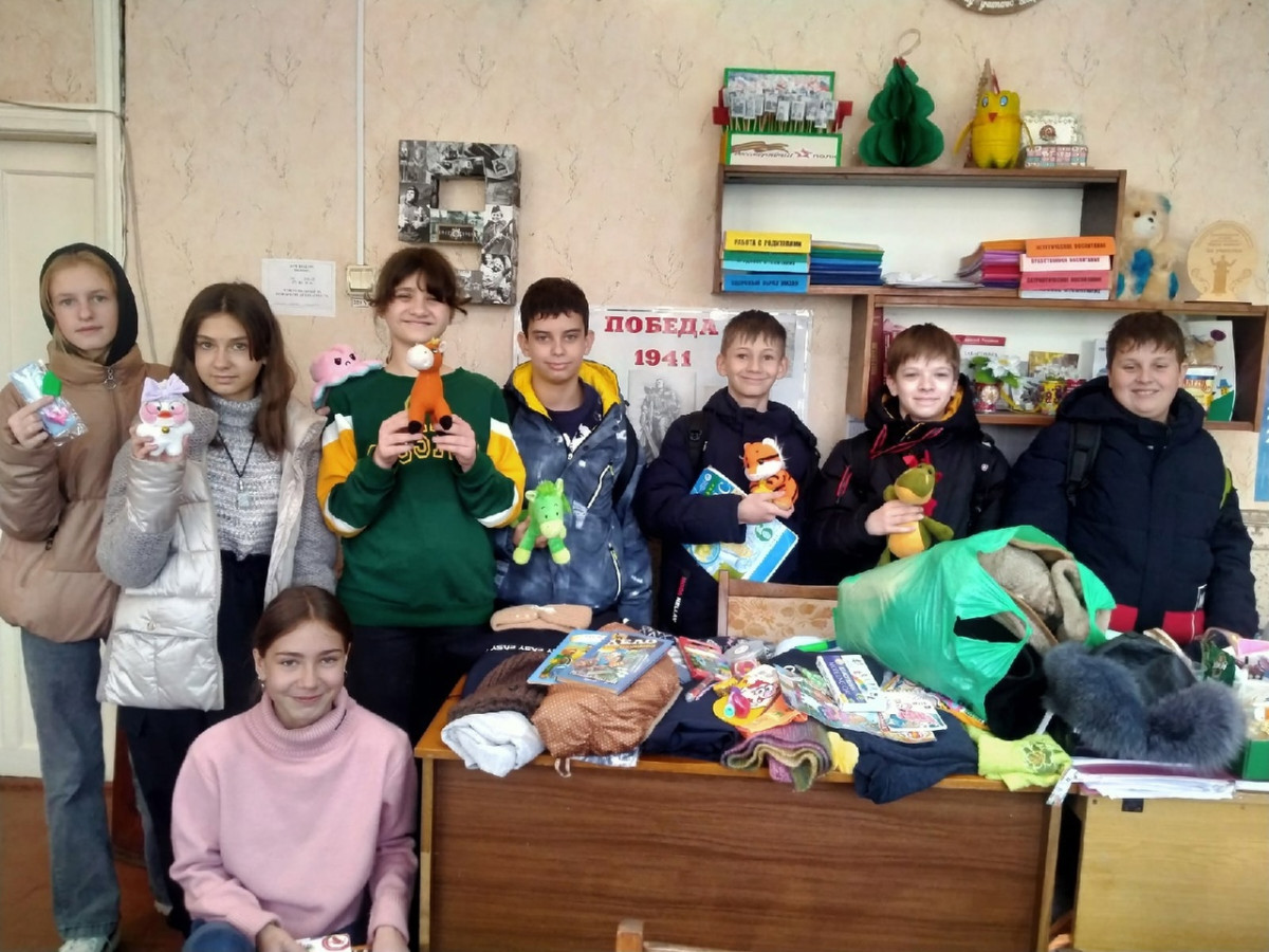 Постер к социальной практике: "Чужих детей не бывает"