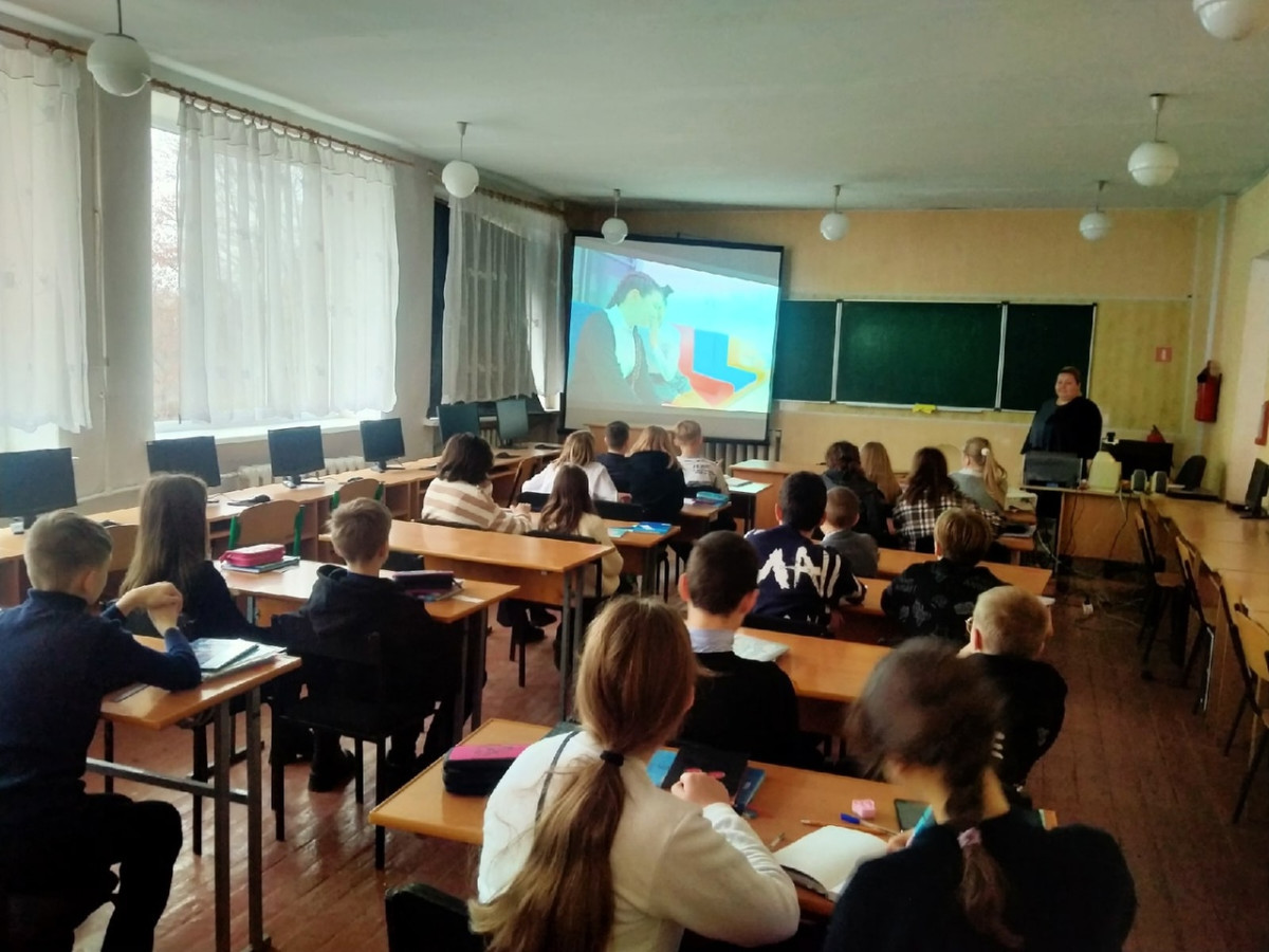 Постер к социальной практике: Мы перешагнем будущее