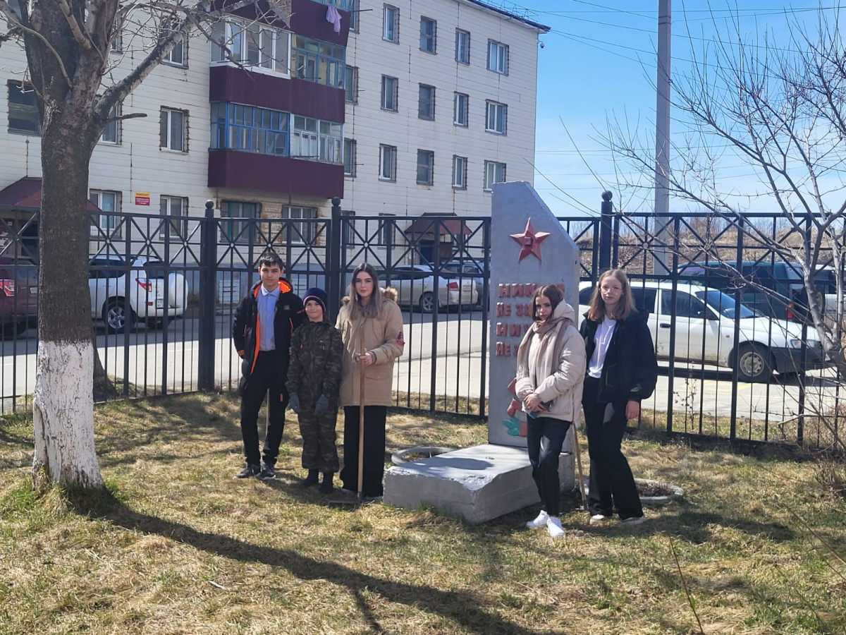 Постер к социальной практике: Патриотическая акция  "Верни герою имя"