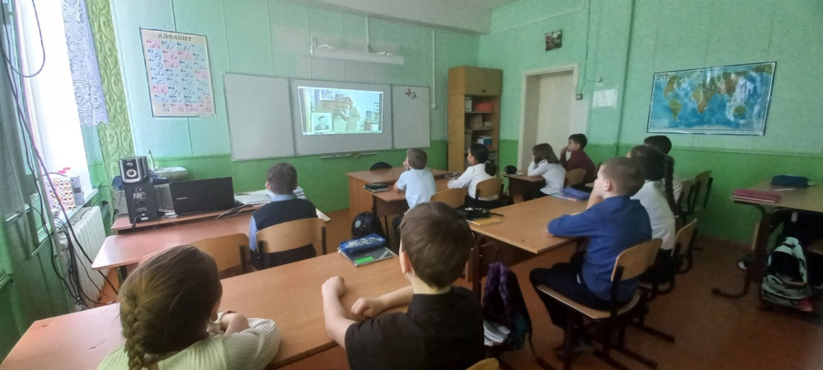 Постер к социальной практике: Чудесный космос ,чудесные мечты.
