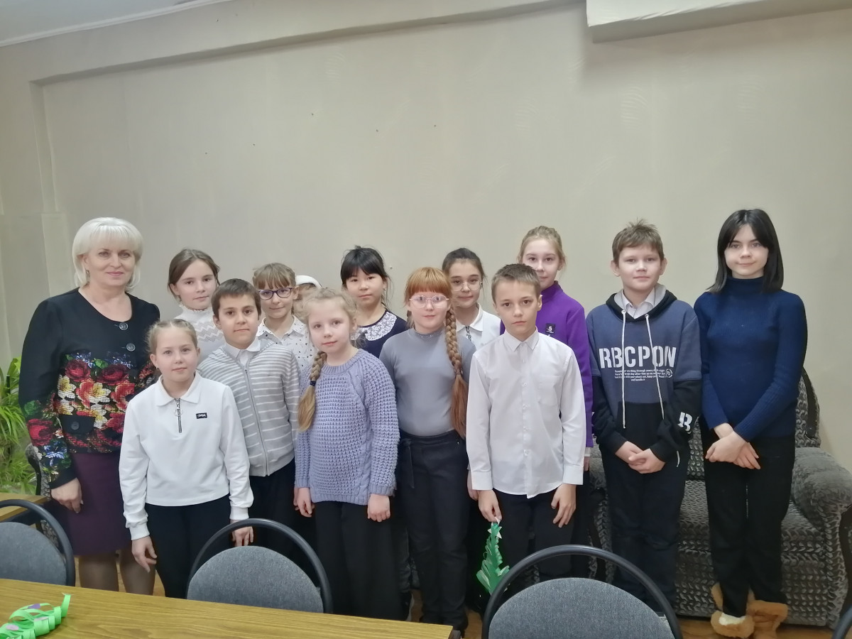 Постер к социальной практике: Новогодний подарок
