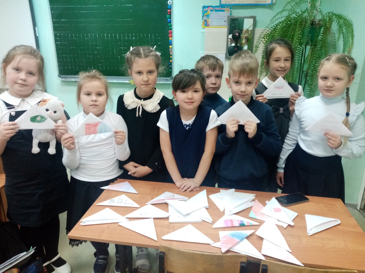 Постер к социальной практике: "Нет в России семьи такой..."