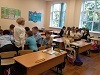 Постер к социальной практике: На распутье двух дорог...