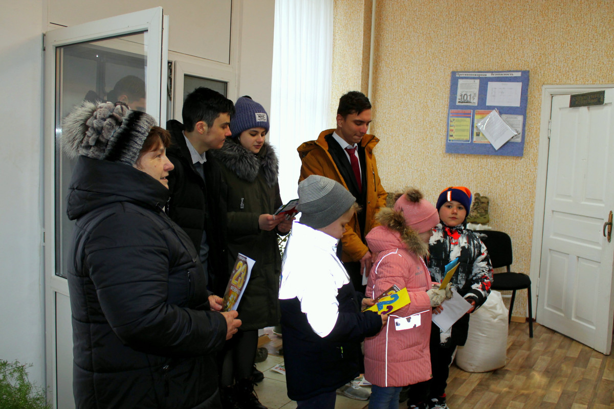 Постер к социальной практике: Акция "Подари открытку защитнику Отечества"