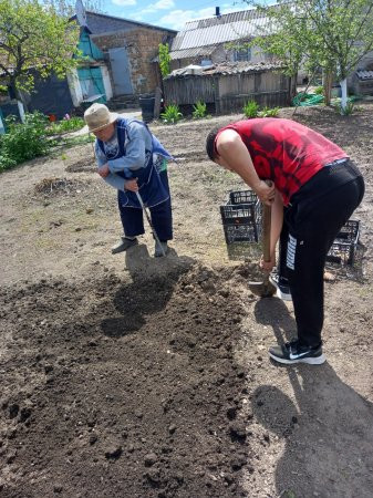 Постер к социальной практике: Волонтеры всегда рядом
