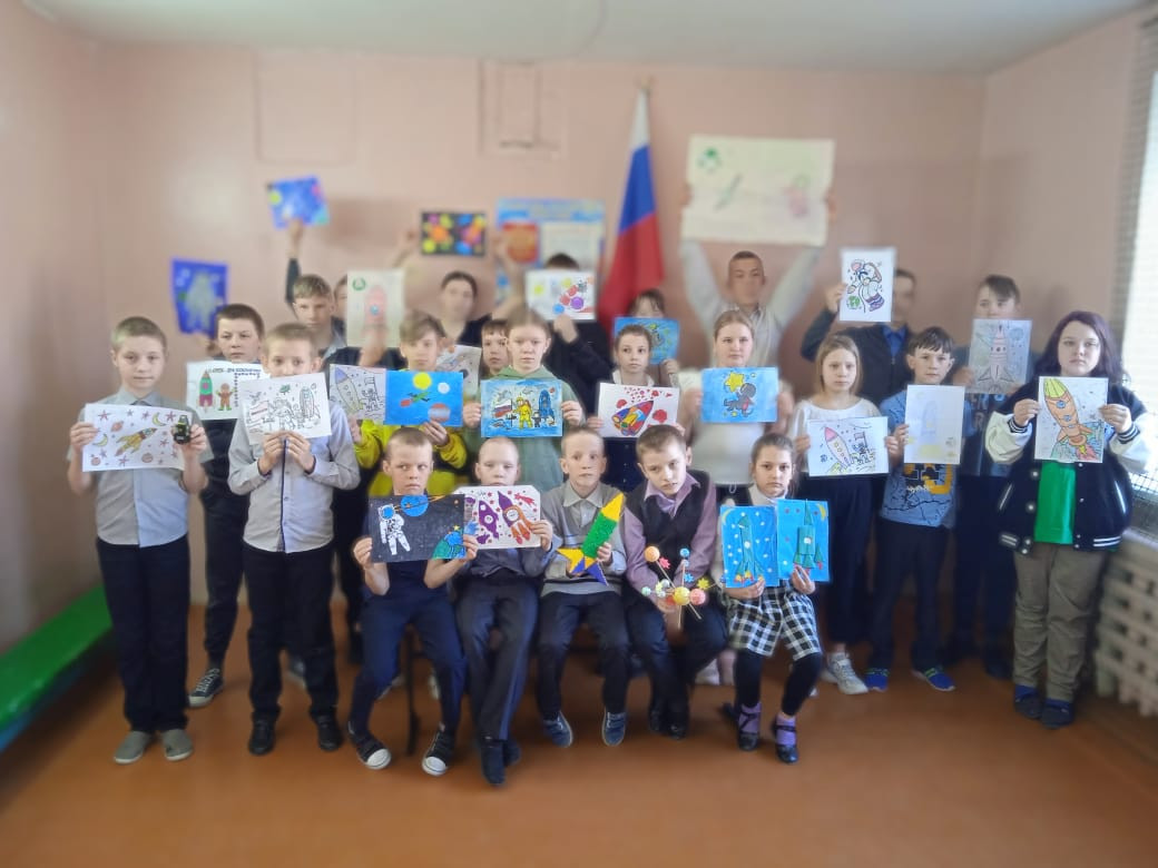 Постер к социальной практике: День космонавтики