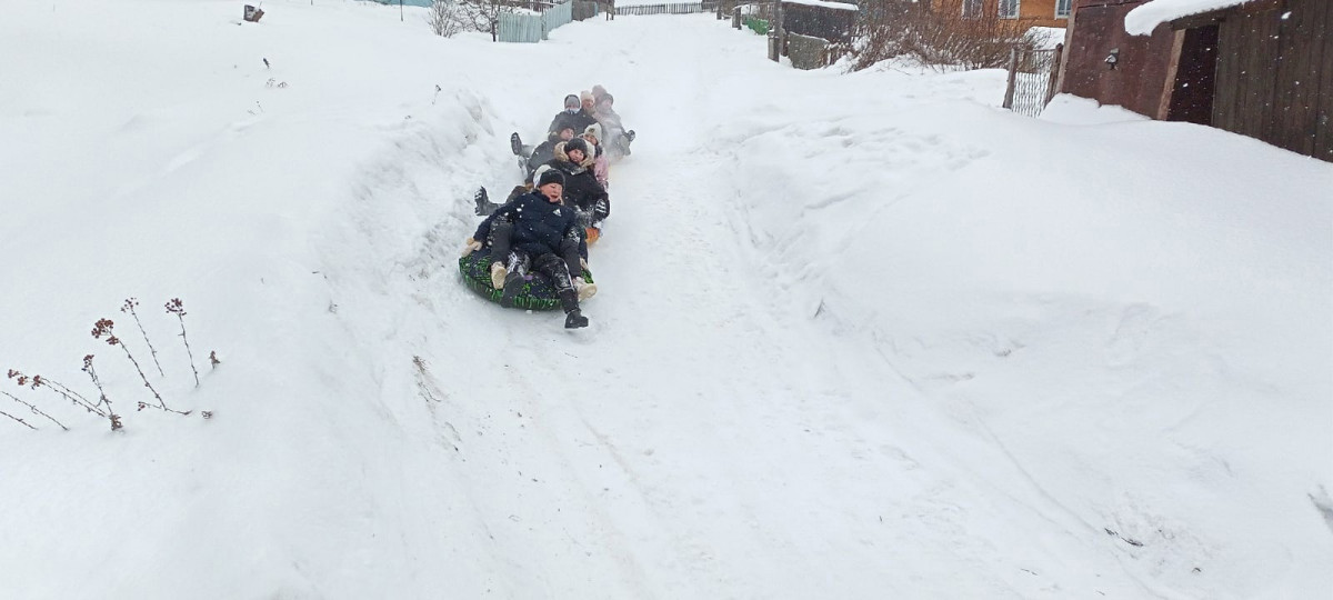 Постер к социальной практике: В здоровом теле здоровый дух