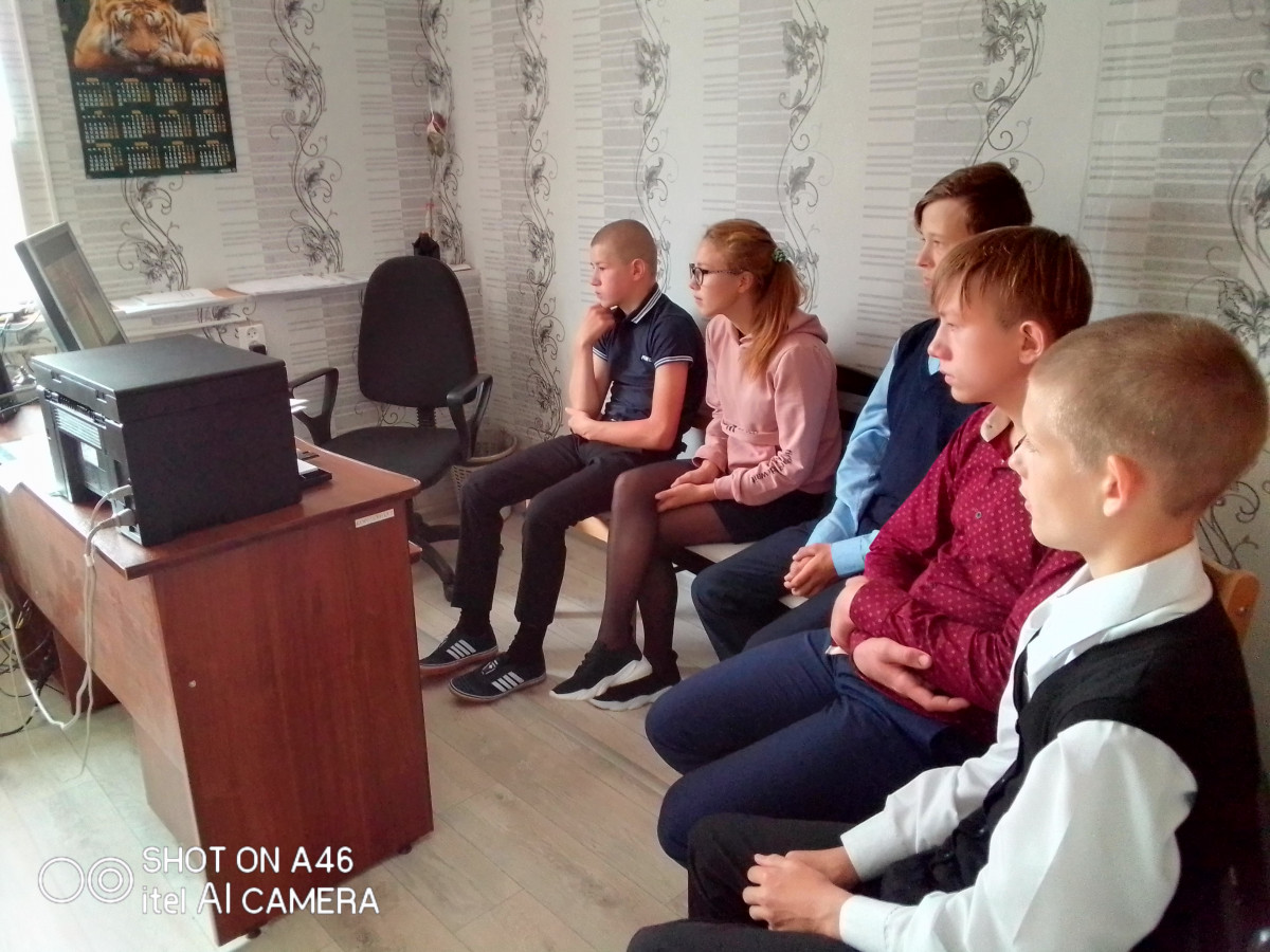 Постер к социальной практике: "В память о К.Э. Циолковском: его открытия и достижения"