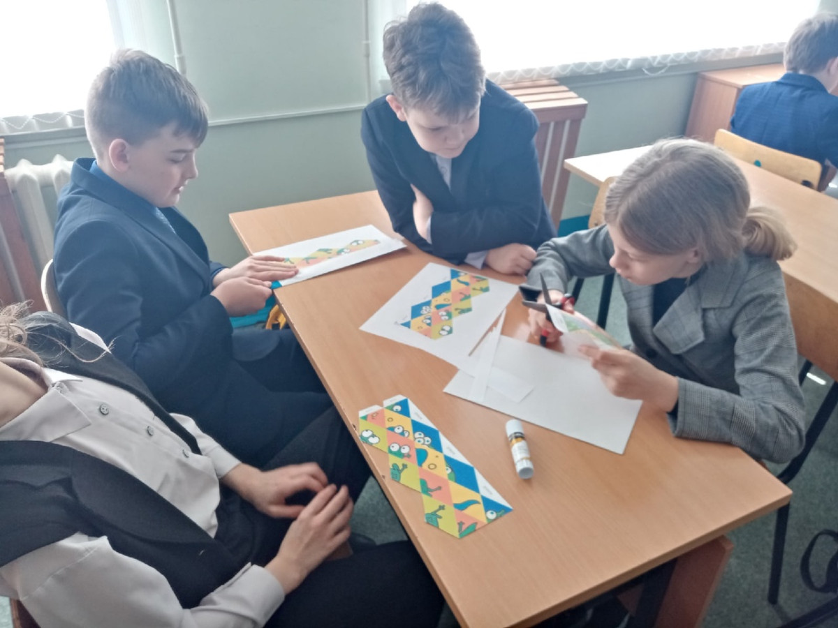 Постер к социальной практике: Добрые подарки