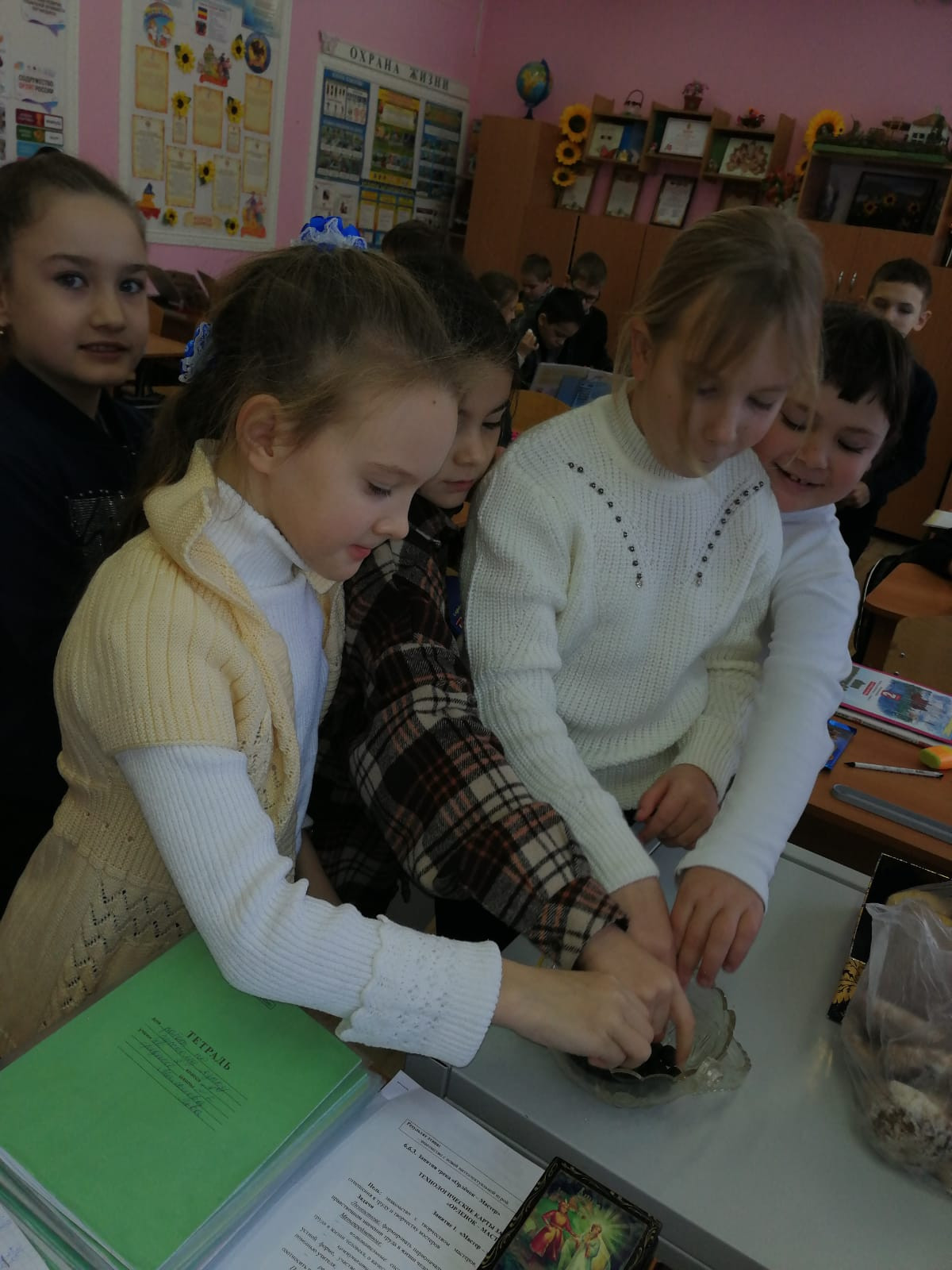 Постер к социальной практике: "Дружба - великая сила"