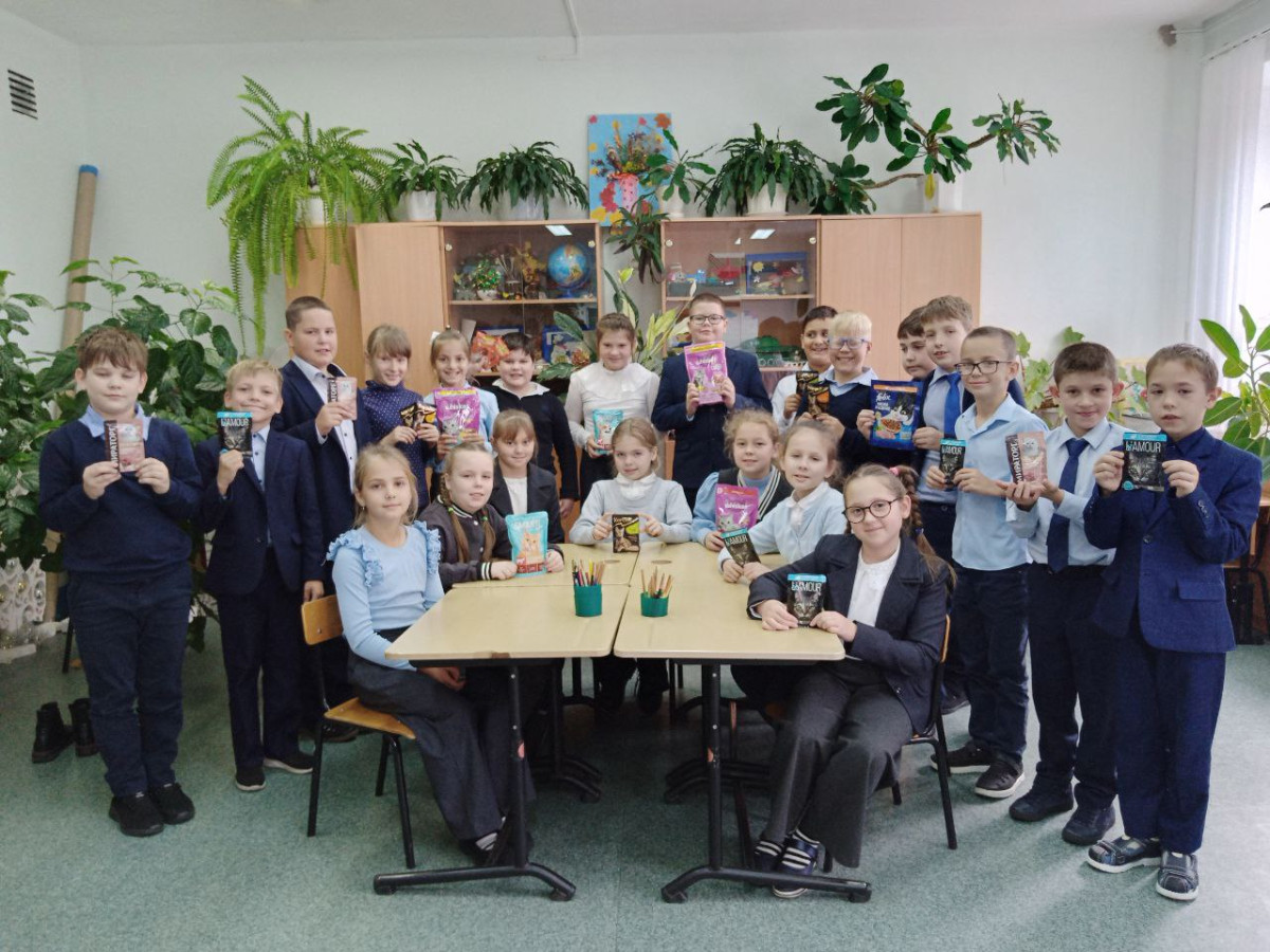 Постер к социальной практике: Помощь бездомным животным.