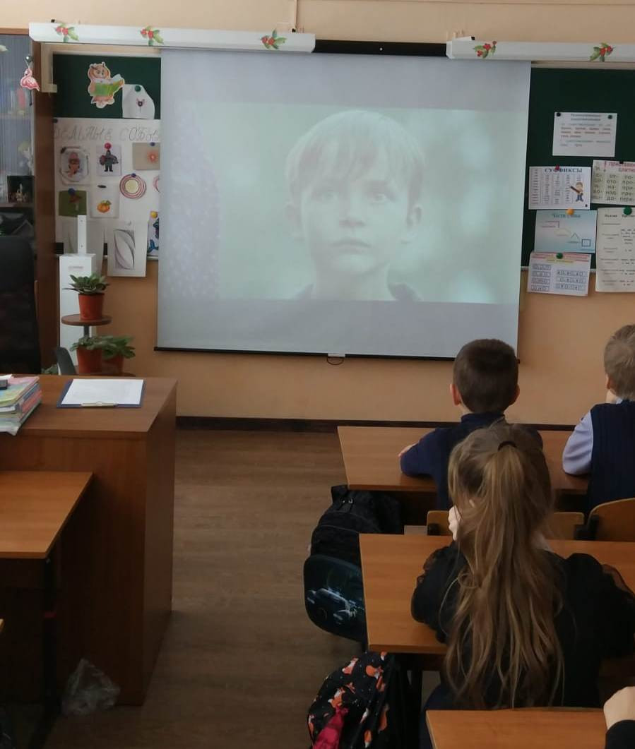 Постер к социальной практике: Люди Земли, Мыслите, Думайте и Творите Добро