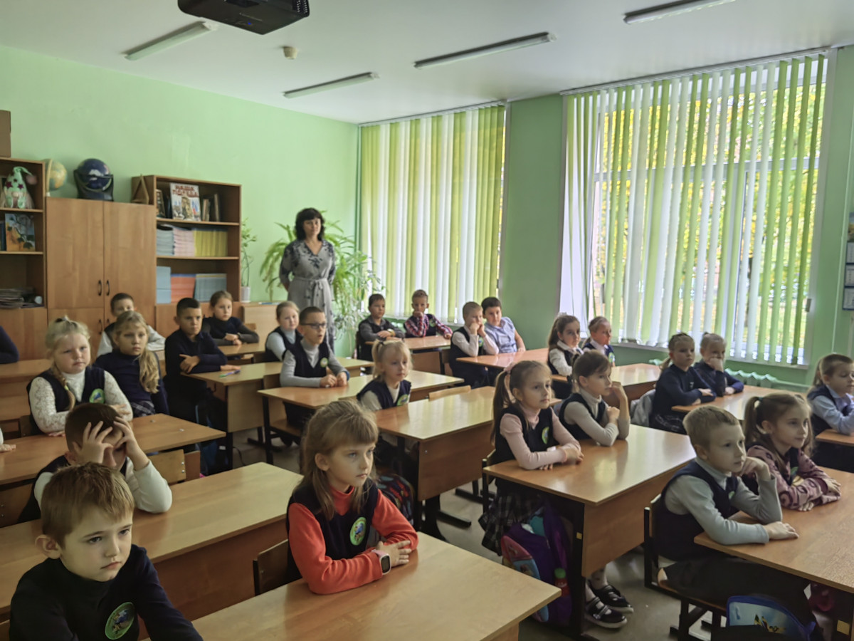 Постер к социальной практике: МБОУ ЦО № 9 /"Хорошие песни"  Ботова О.С., выполнение социальной практики
