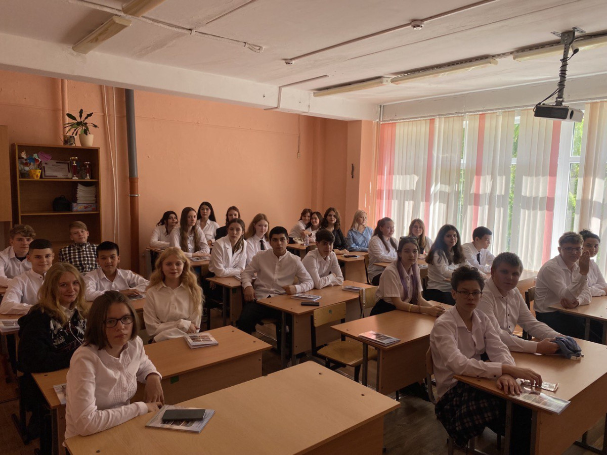 Постер к социальной практике: Призвание учить и признание от учащихся.