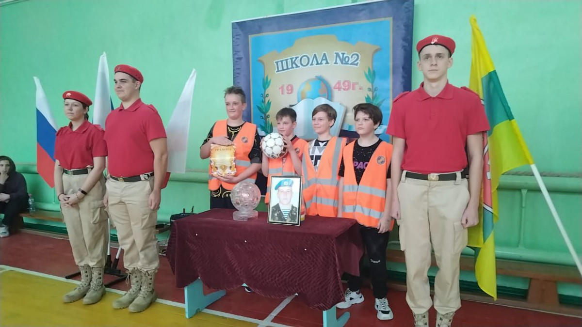 Постер к социальной практике: Быстрее. Выше. Сильнее.