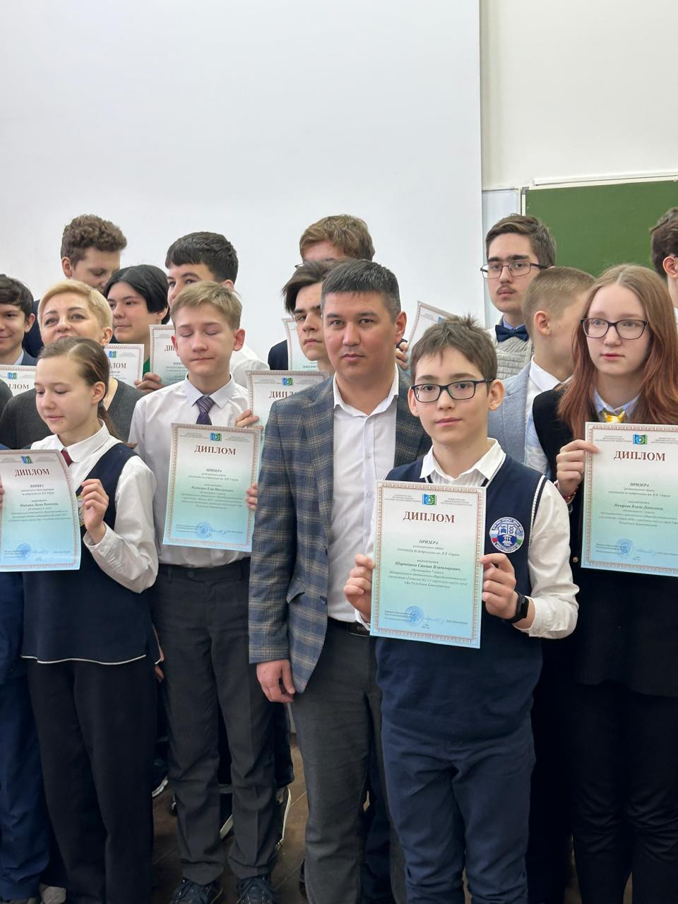 Постер к социальной практике: Участвуем в олимпиадах