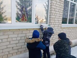 Постер к социальной практике: Учимся замечать кому нужна помощь