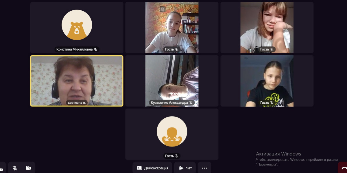 Постер к социальной практике: просмотр фильма и обсуждение его