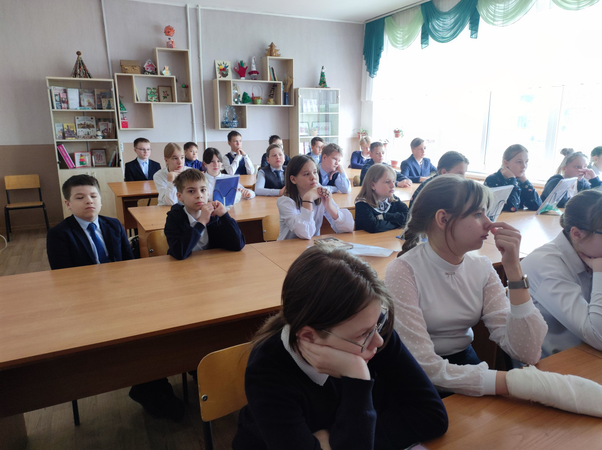 Постер к социальной практике: Герои нашего времени