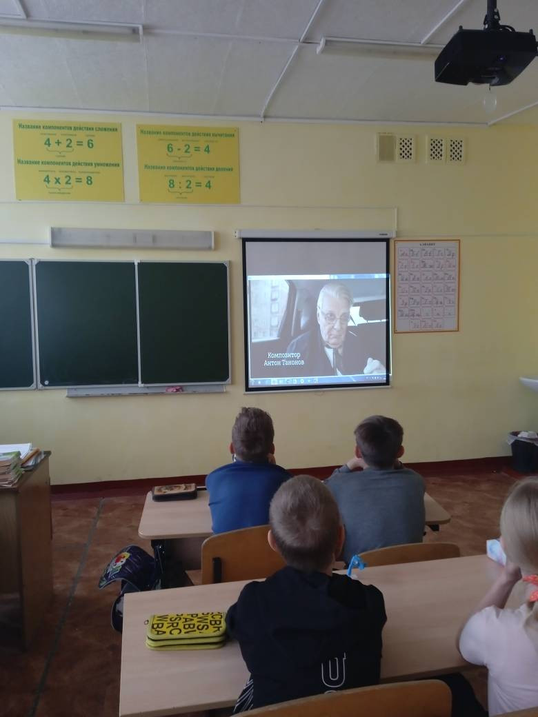 Постер к социальной практике: Чистота и труд - всё перетрут!