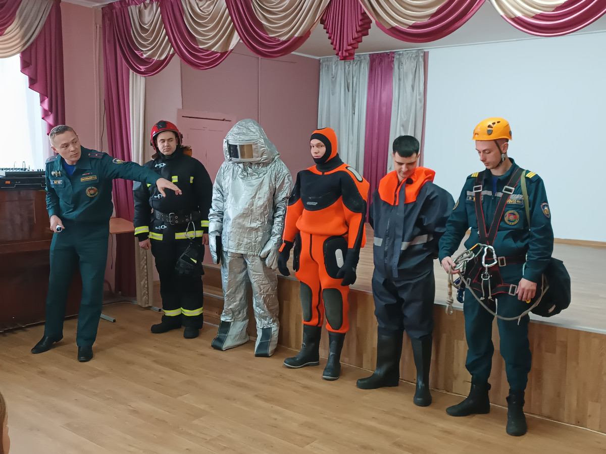 Постер к социальной практике: МАСТЕРА СВОЕГО ДЕЛА