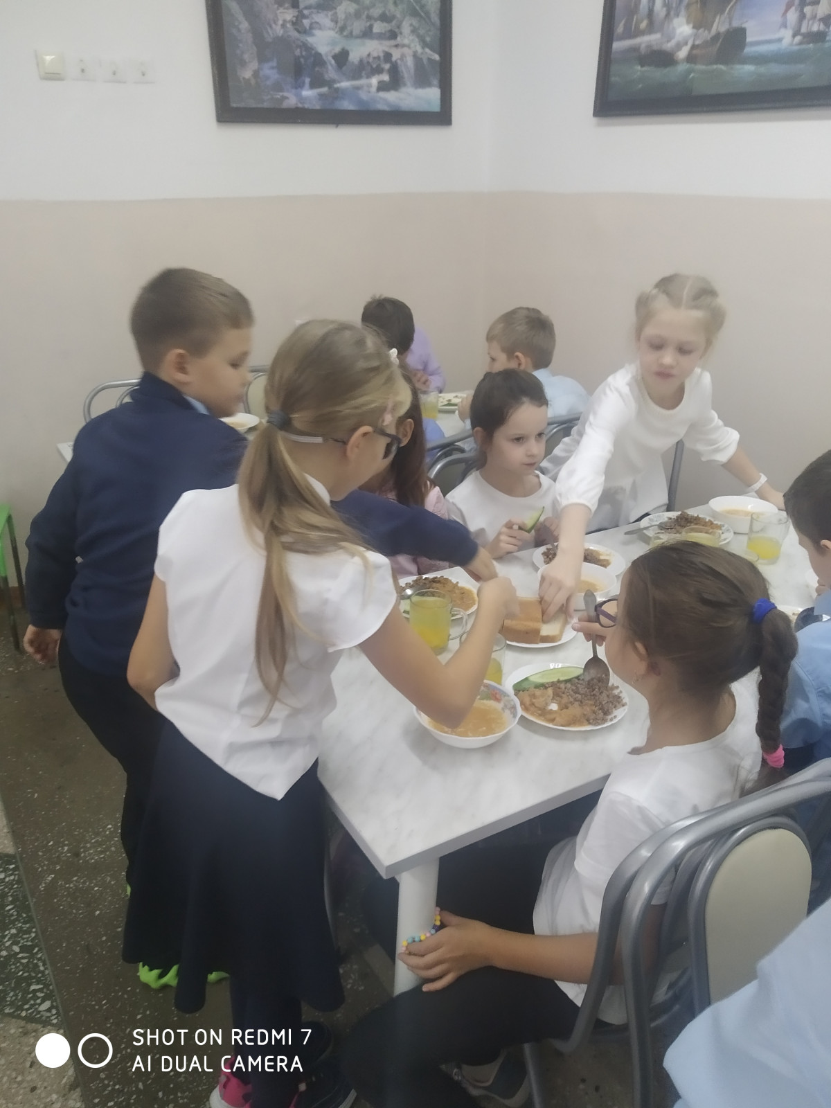 Постер к социальной практике: Неуважение к людям есть неуважение к себе