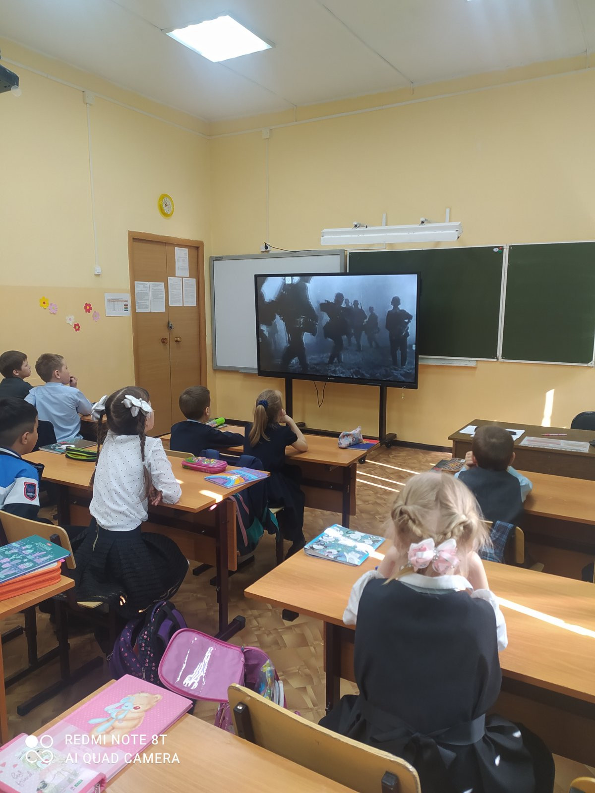 Постер к социальной практике: О той весне.