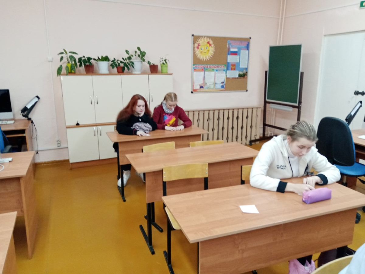 Постер к социальной практике: "Дал слово - держи"
