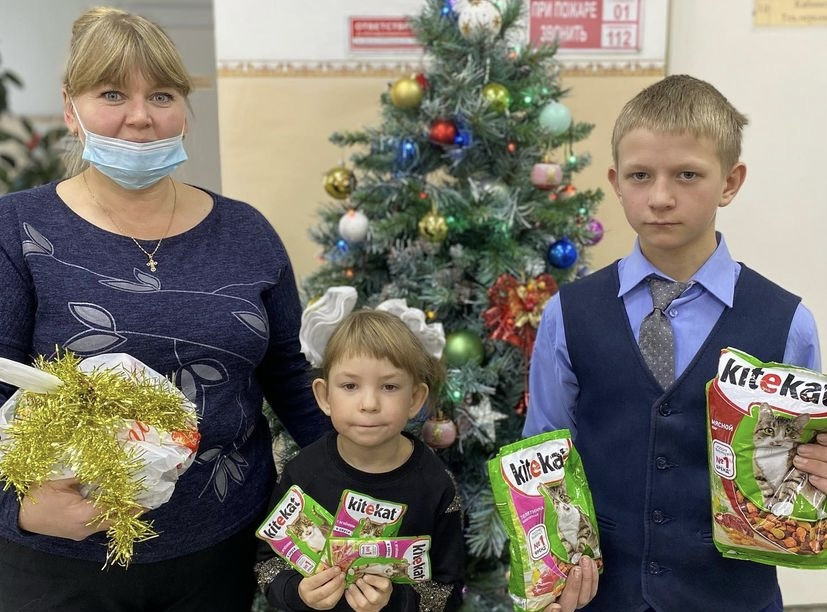 Постер к социальной практике: "Помоги четвероногому другу"