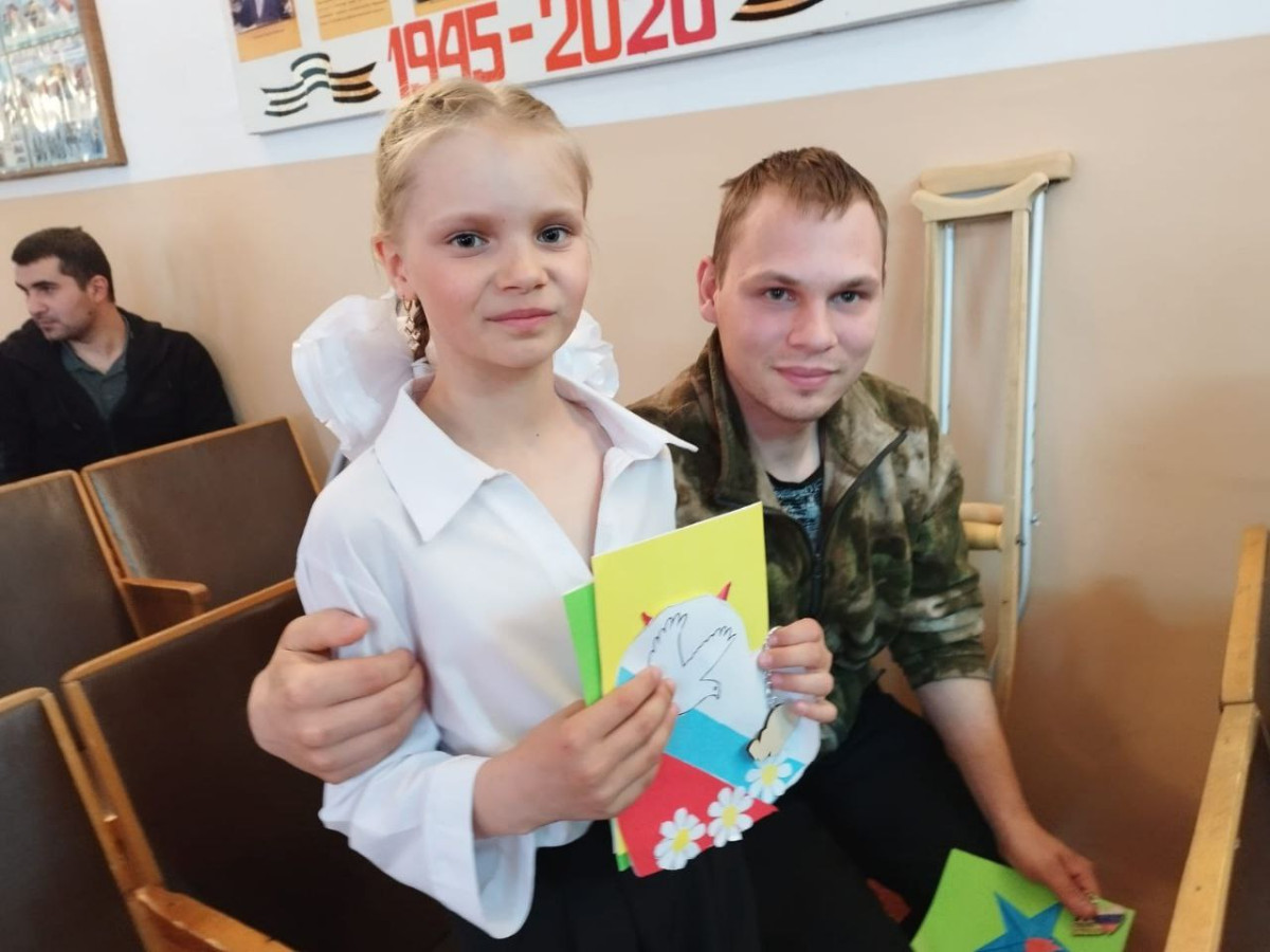 Постер к социальной практике: Подарки для наших Героев