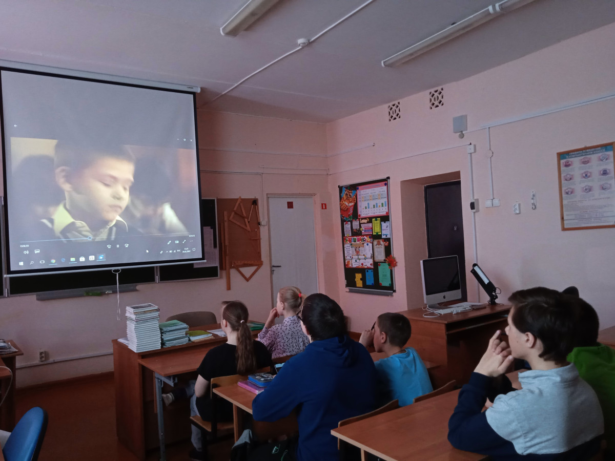 Постер к социальной практике: Будем помнить всегда