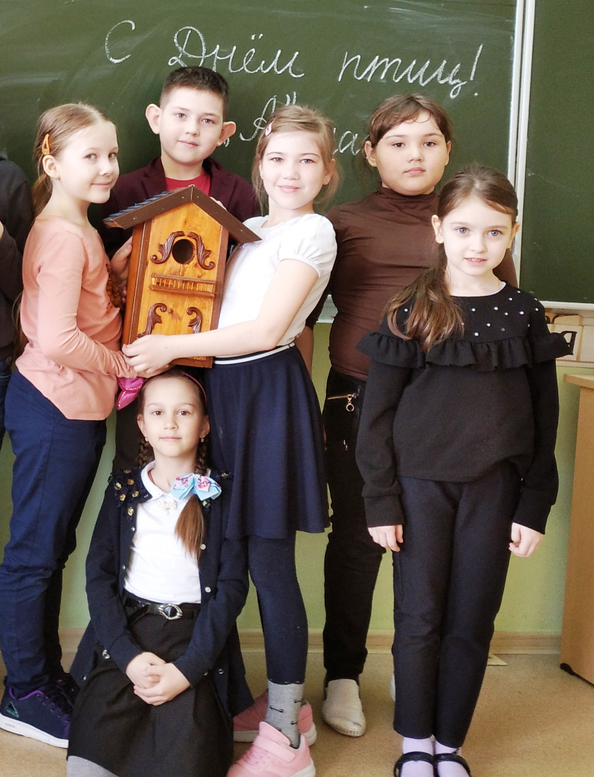 Постер к социальной практике: Домик для пернатых друзей