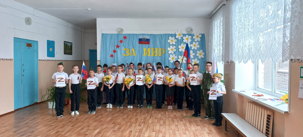 Постер к социальной практике: Своих не бросаем!