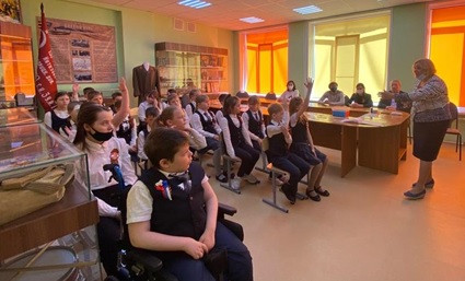 Постер к социальной практике: Чтим память. Киноурок "Лошадка для Героя"