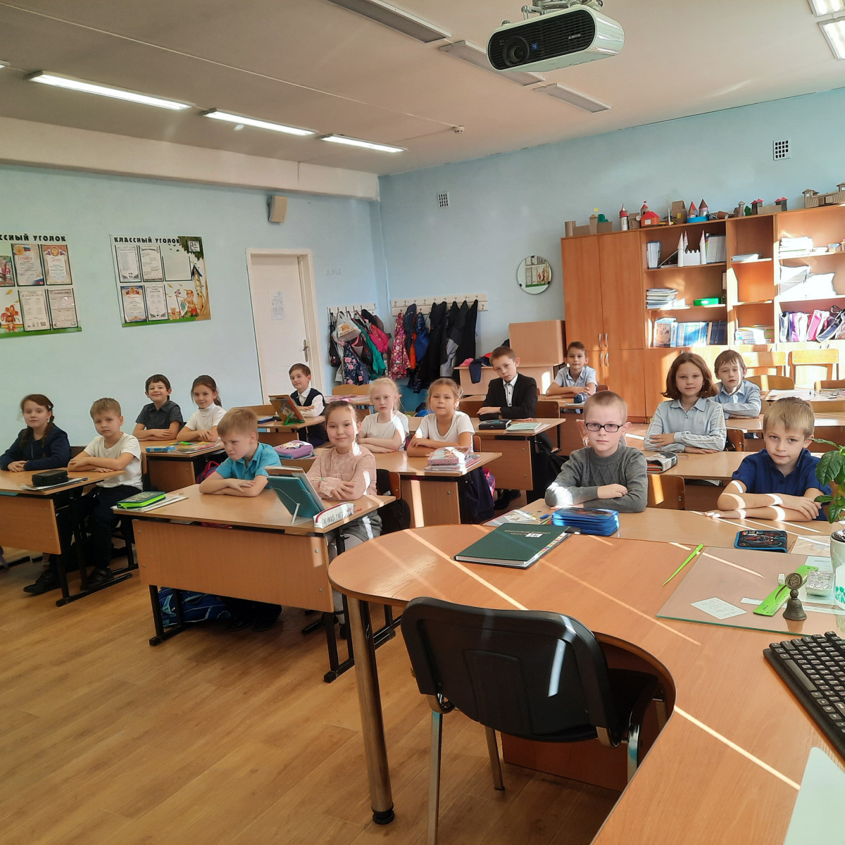 Постер к социальной практике: "Дружбой нужно дорожить."