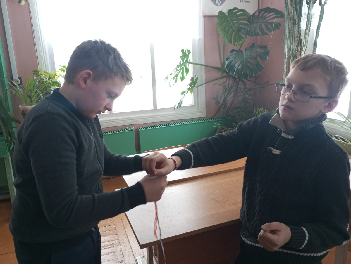 Постер к социальной практике: "Скажи мне, кто твой друг..."