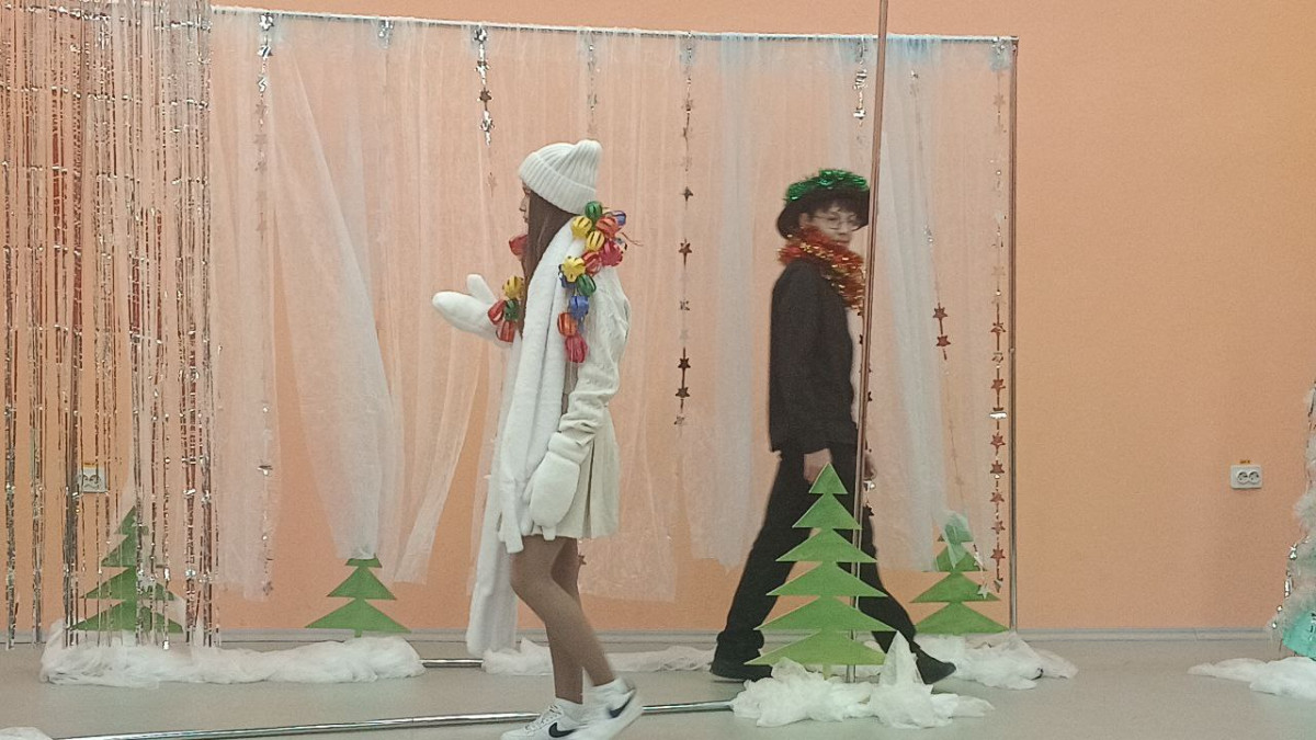 Постер к социальной практике: «Добро с доставкой: от поздравлений – к спектаклю»