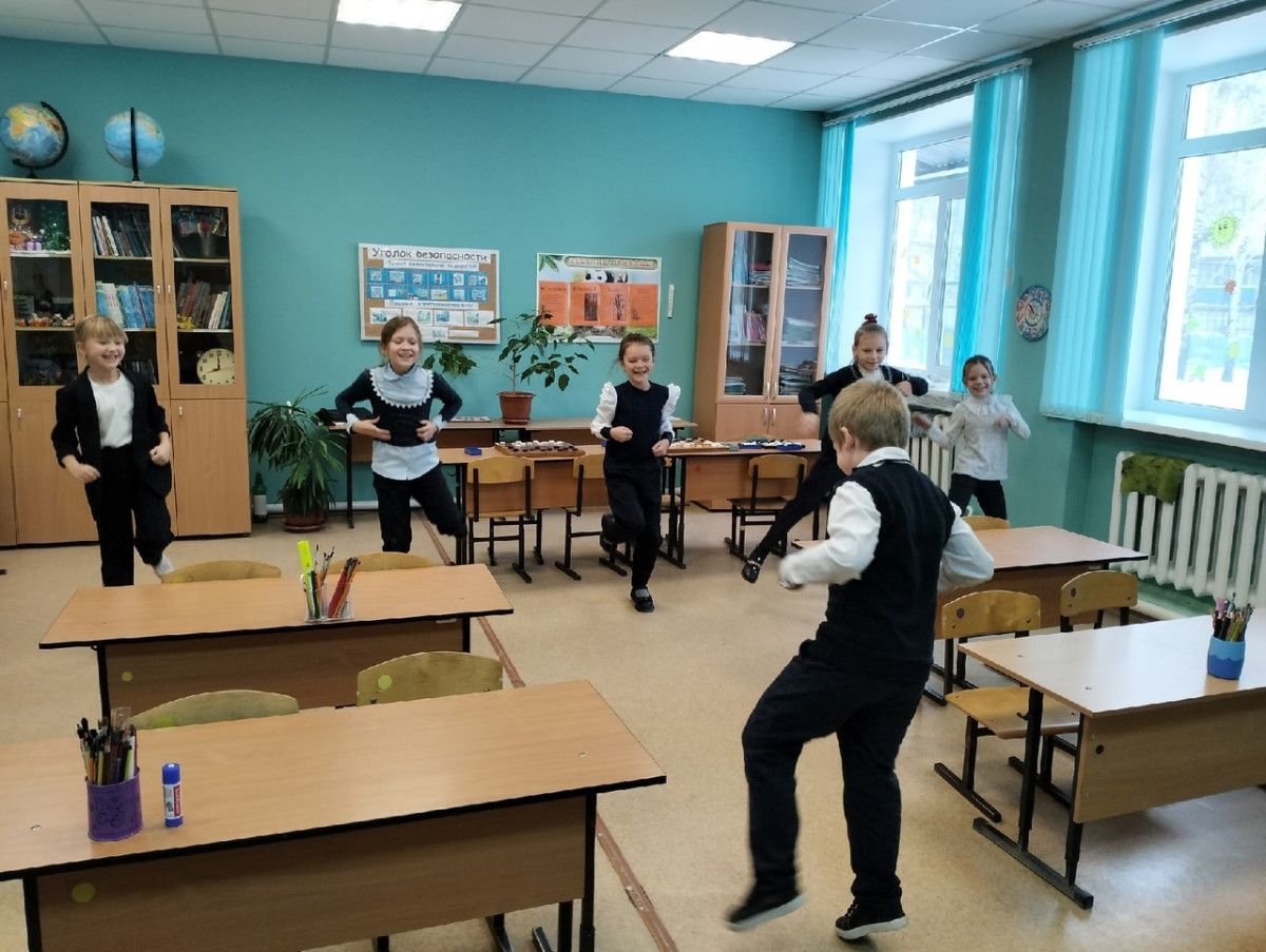 Постер к социальной практике: Научи друга тому, что умеешь сам