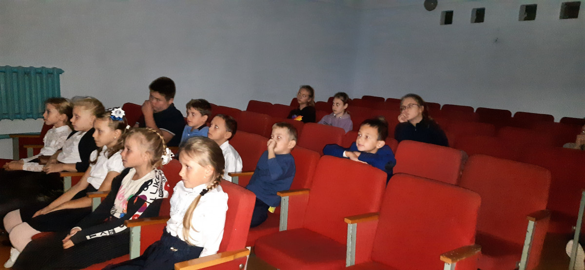 Постер к социальной практике: Спортивный праздник "Вместе мы сила!"