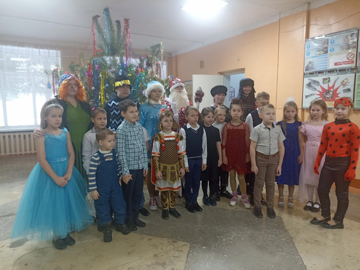 Постер к социальной практике: Новогоднее путешествие с Бабой Ягой