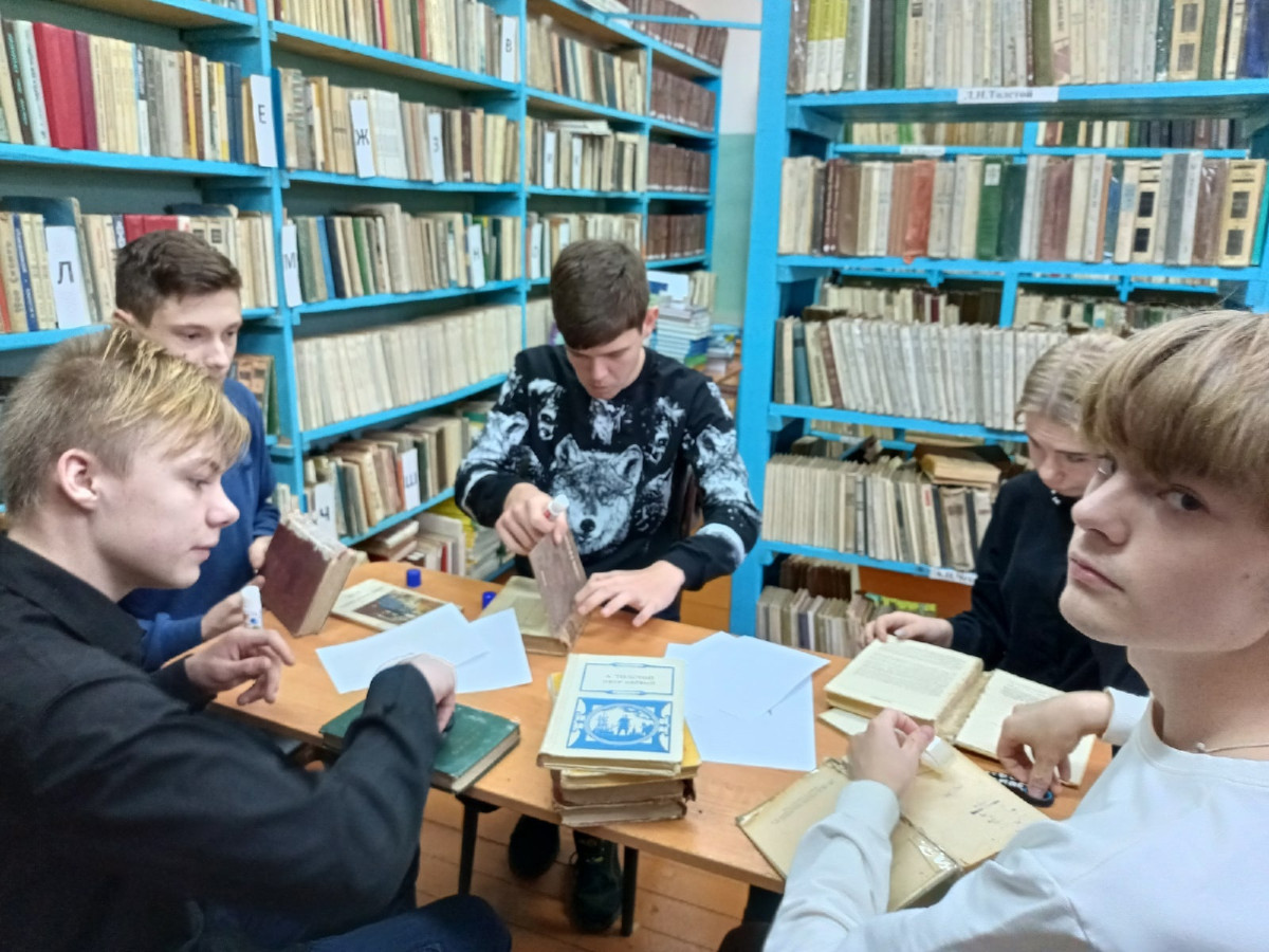 Постер к социальной практике: Спасаем старых и добрых друзей!