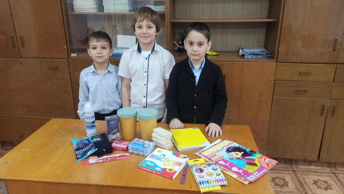 Постер к социальной практике: Друг в беде не бросит