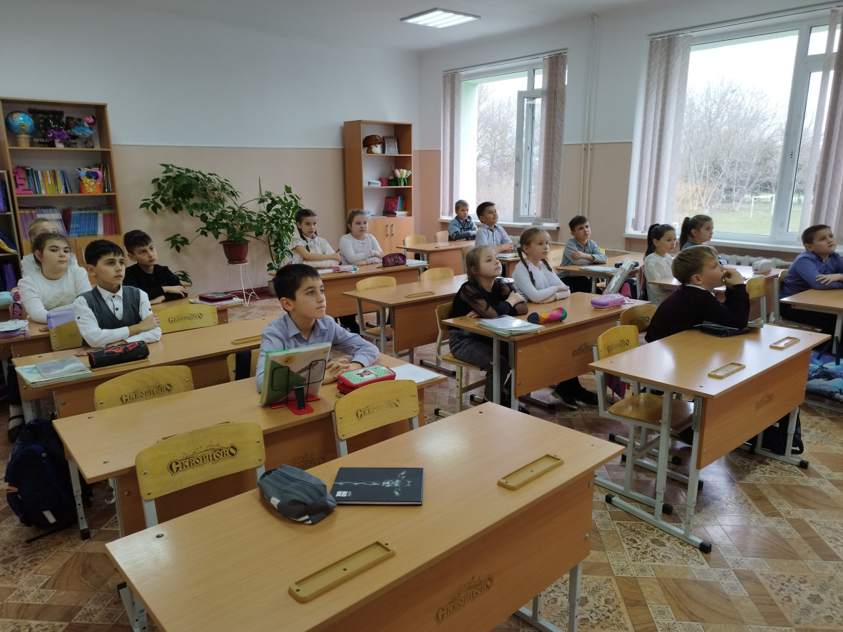 Постер к социальной практике: Труд - не любая работа